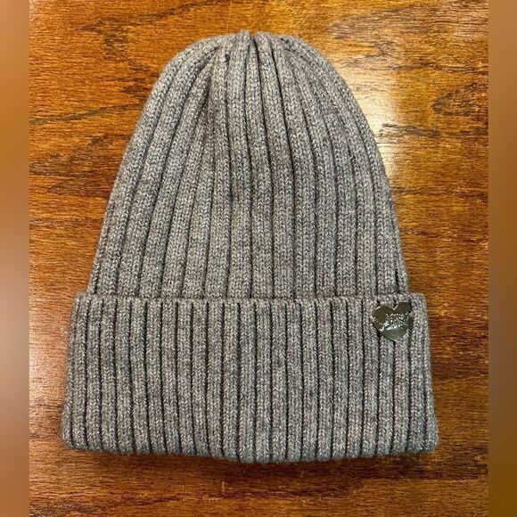 Betsy Johnson toboggan  - Picture 1 of 4